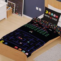 1-persoons jongens dekbedovertrek (dekbed hoes) “Pac-Man retro” zwart met gekleurde Pacman poppetjes in een computerspel (game over Space invaders) eenpersoons 140 x 200 cm (beddengoed voor gamers)